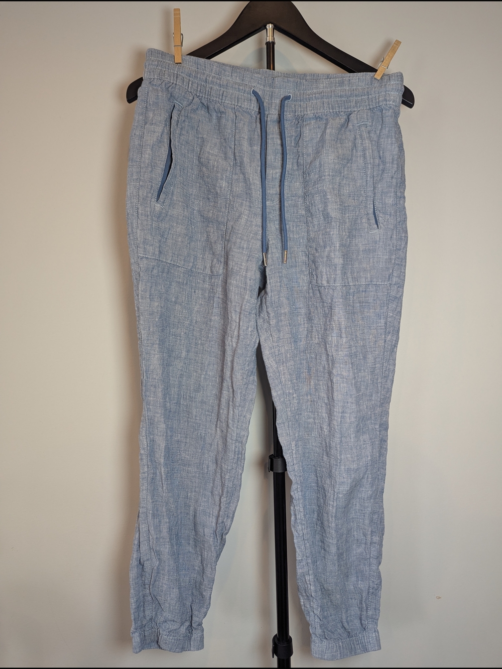 Athleta Womens Size 6P Blue Cabo Linen Lightweight Chambray Beach Summer Joggers